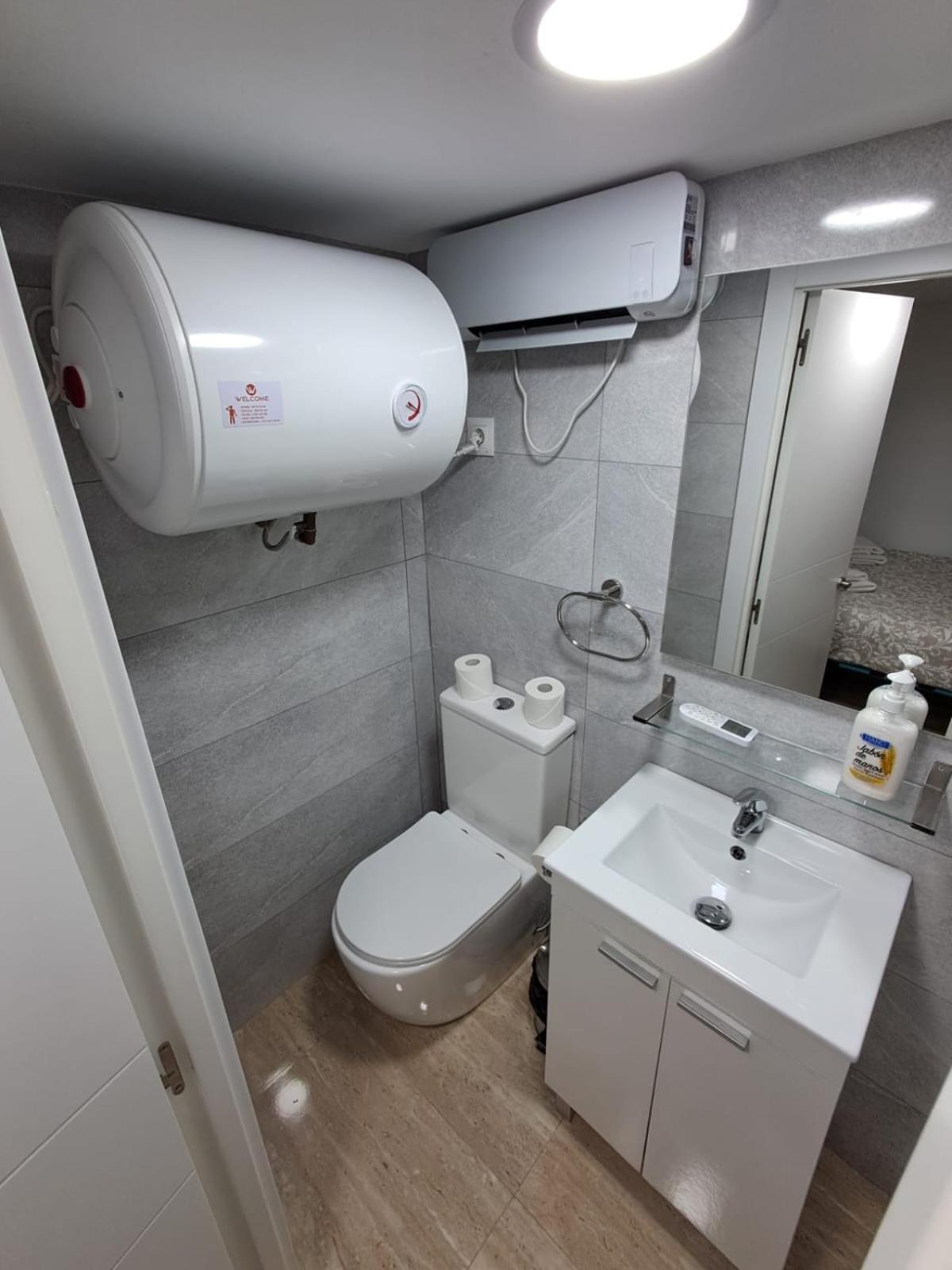 New Hortaleza Coliving 호텔 마드리드 객실 사진